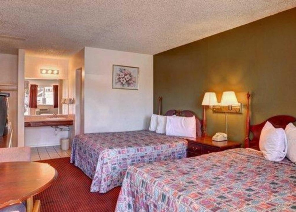 Rodeway Inn Cedar City Image 21