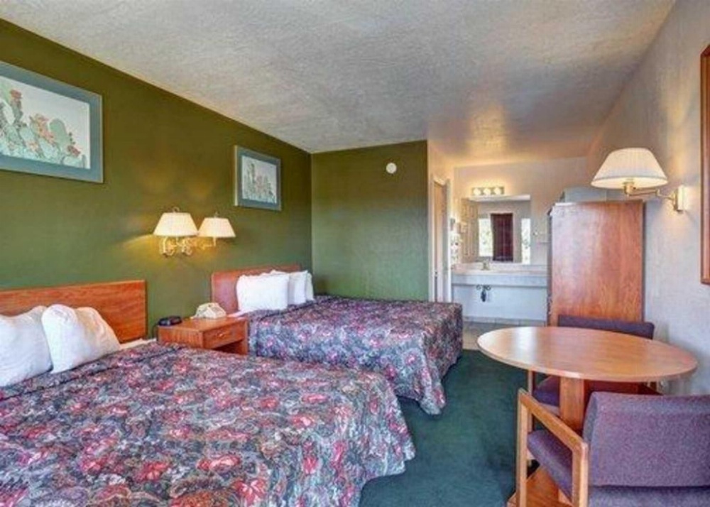 Rodeway Inn Cedar City Image 22