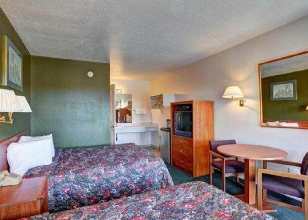 Rodeway Inn Cedar City Image 24