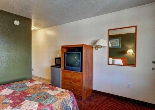 Rodeway Inn Cedar City image 4